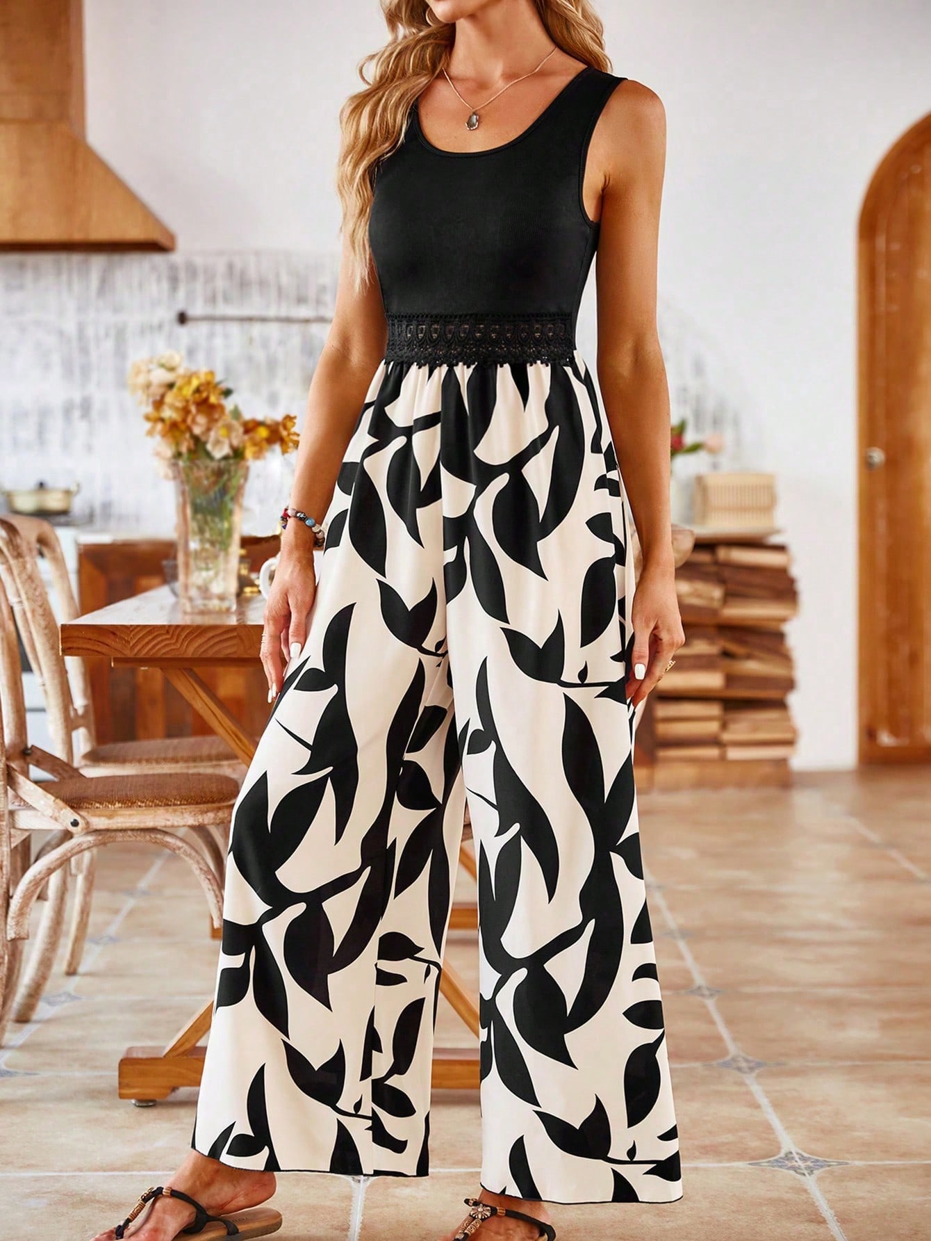 Women'S Formal Wear Jumpsuit - Women's Sleeveless Lace Patchwork Elegant Jumpsuit