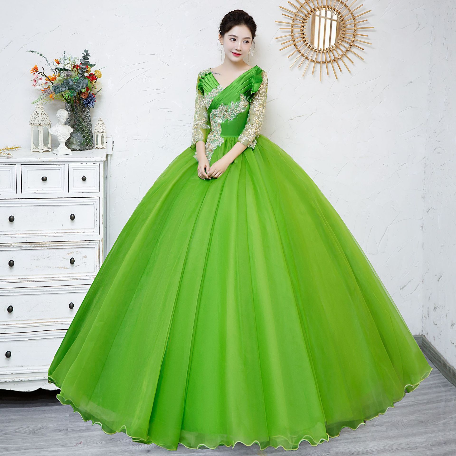 Amazing Ready-to-wear Dresses  - Women Formal Wear Photoshoot recension och pris