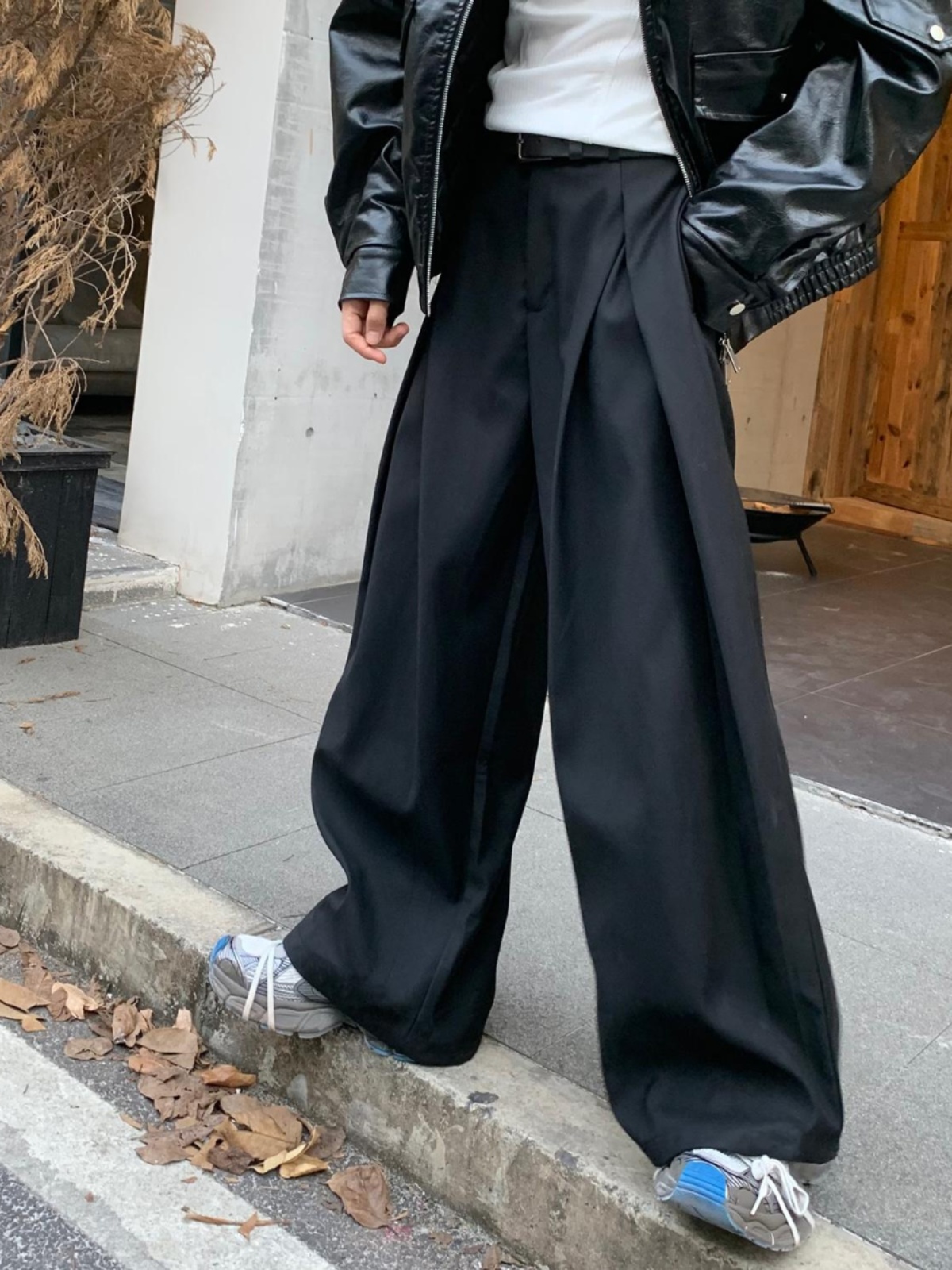 Korean Style Deconstructed 3D  - Tailored Trouser Wide recension och pris