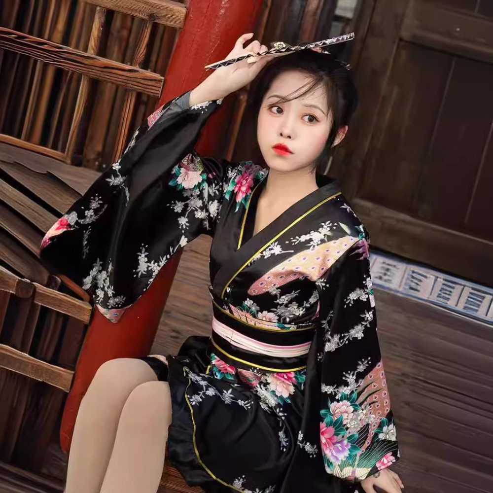 Women Red Formal Kimono Yukata - Women Formal Wear Photoshoot recension och pris