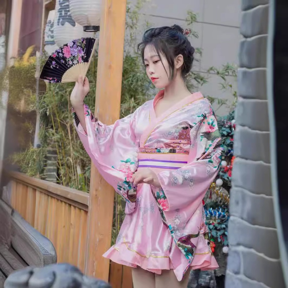 Women Red Formal Kimono Yukata - Women Formal Wear Photoshoot recension och pris