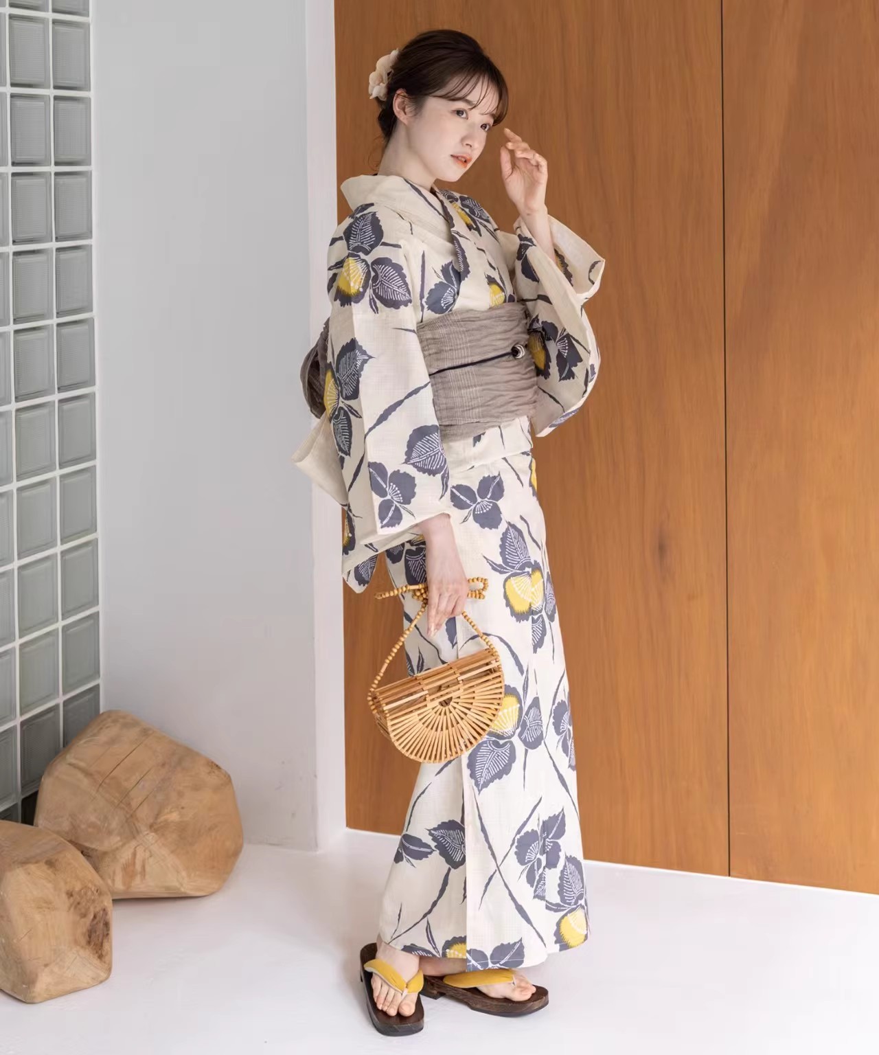 Japanese Kimono / Yukata for W - Women Formal Wear Photoshoot recension och pris