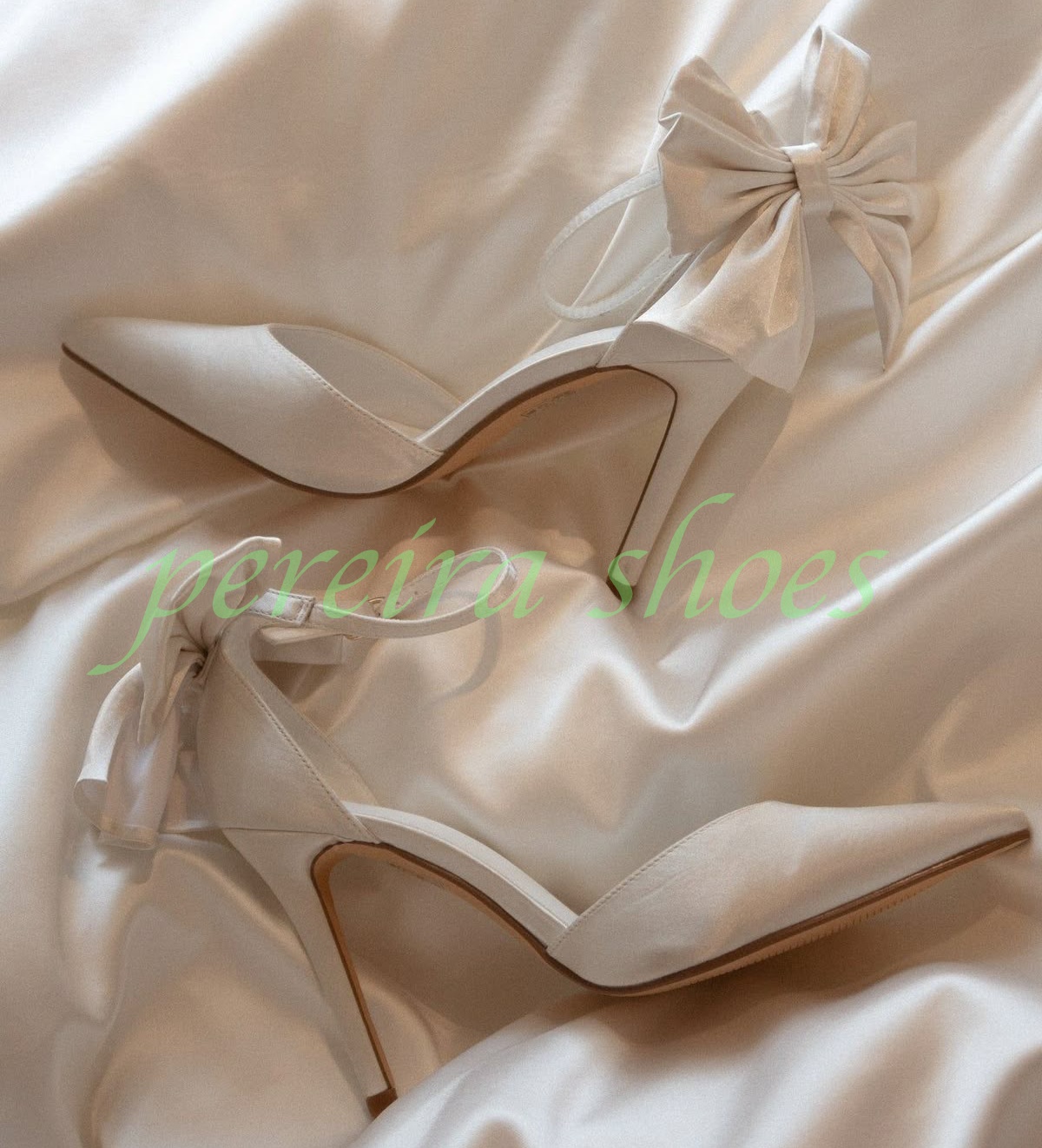 Women Ivory Satin Pointed Toe  - Slingback Heel Formal recension och pris